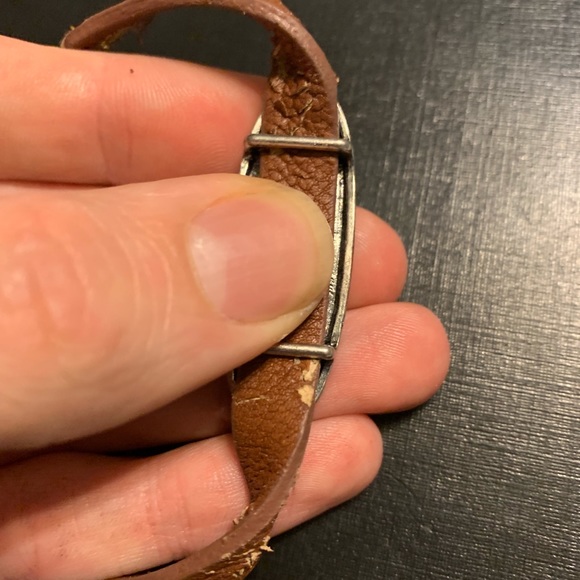 Turquoise and leather bracelet. - Picture 2 of 3